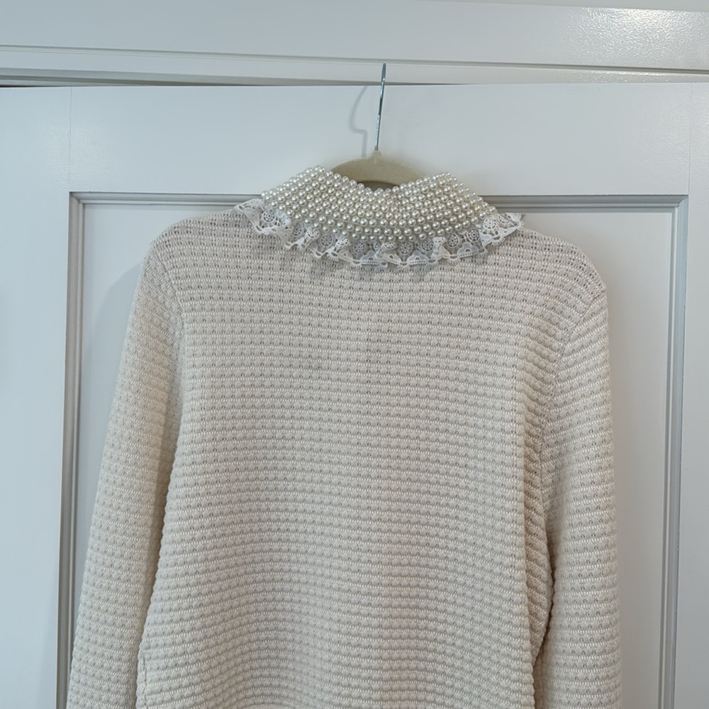 ALICE + OLIVIA Cream Knit Cardigan with Pearl Details NWT size xl - Picture 5 of 5